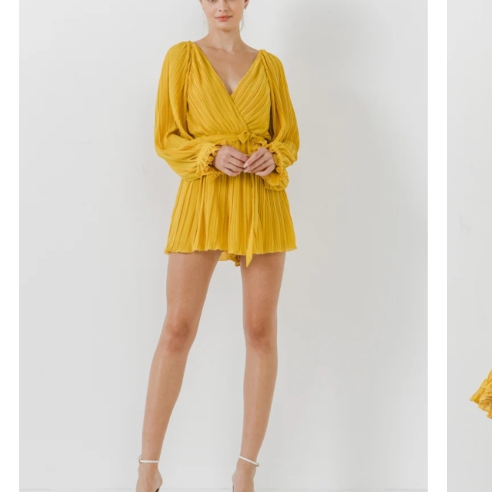 Elegant Yellow Pleated Dress